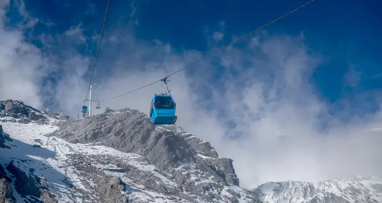 jade Dragon Snow Mountain