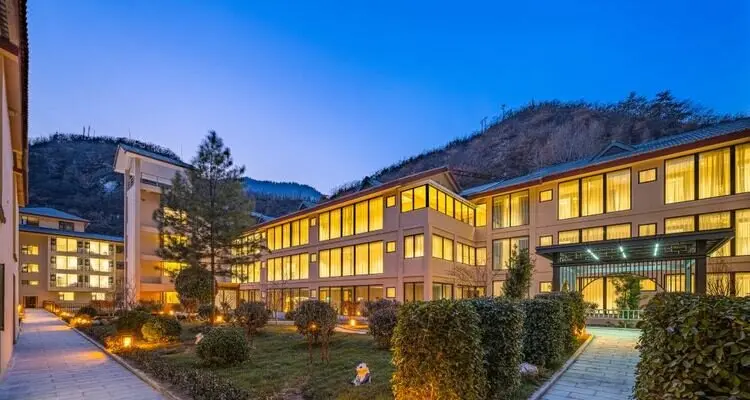 Jiuzhaigou Licheng Huating Resort