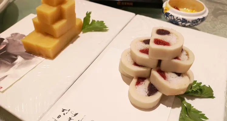 Royal court desserts