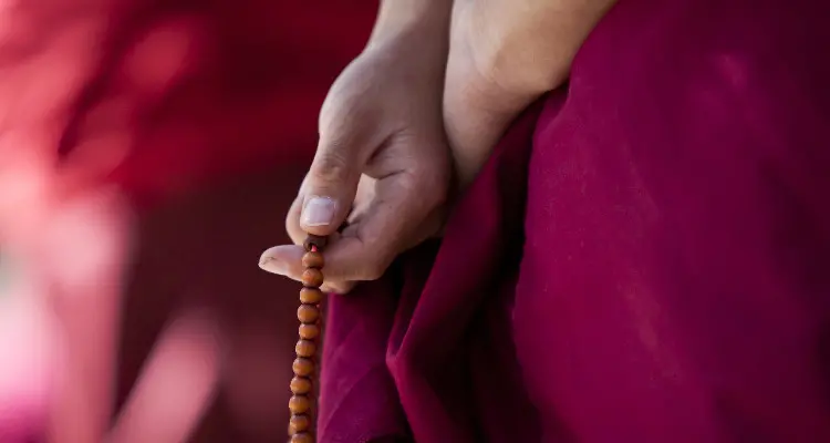 lama's prayer beads
