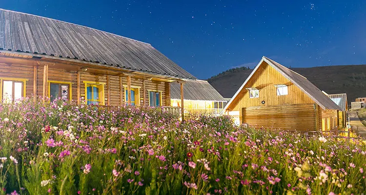 the hotel in the valley