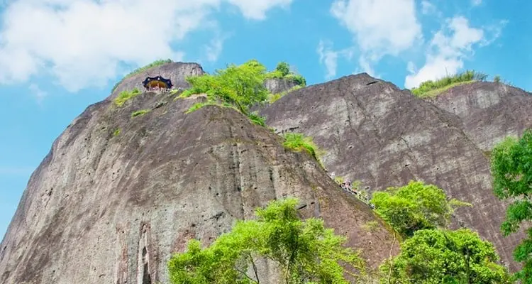 the mountain with pavillion in Wuyishan National Park