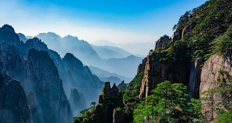 the Yellow Mountain in autumn