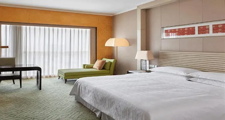 the hotel in the valley