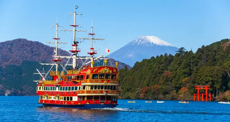 Lake Ashinoko Sightseeing Cruise