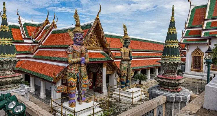 the golden buddha of the grand palace