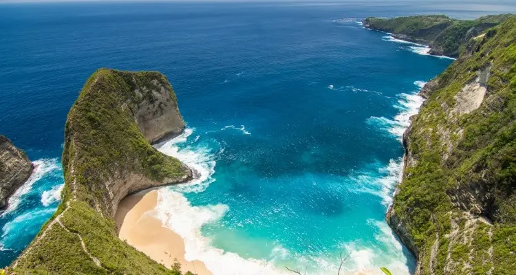 Great view at the Kelingking beach in Nusa Penida