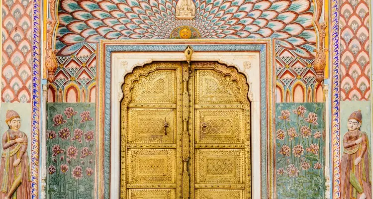the door in the city palace