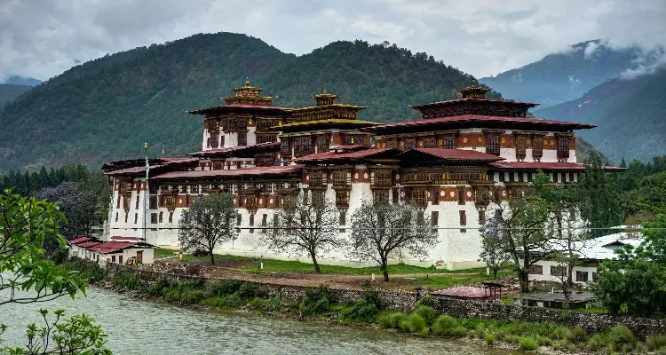 the ancient buildings in Bhutan