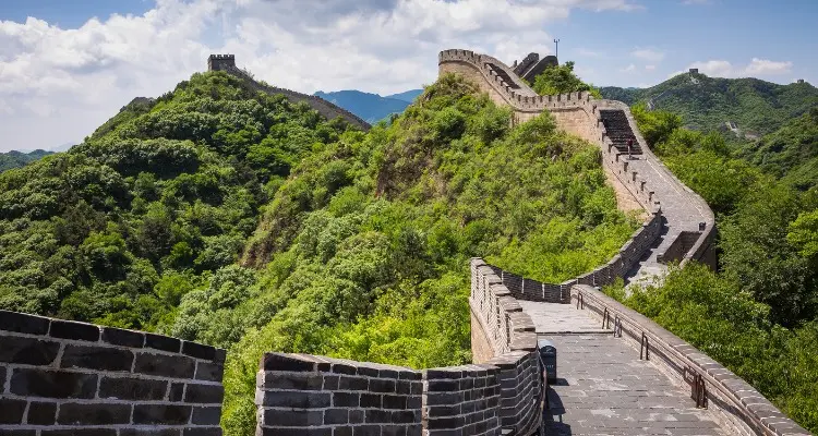 see the Great Wall's day view at Mutianyu